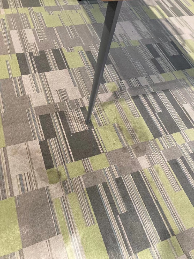 办公室地毯如何清洗